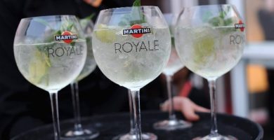 Martini cocktails bianco con A few